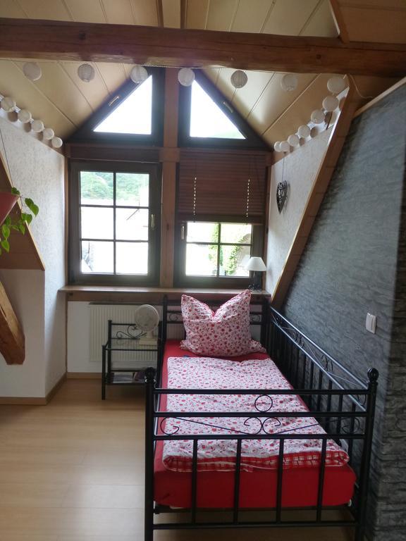 Apartment Mosel-Goetterlay 브루티크판켈 객실 사진